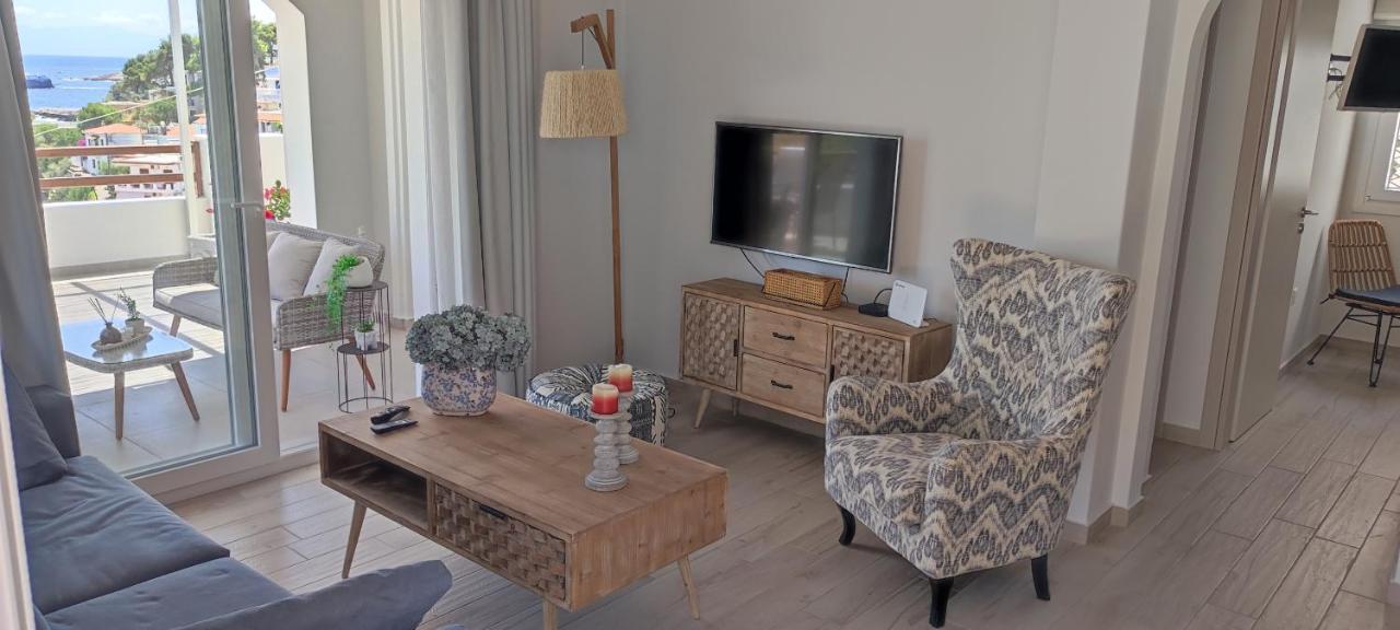Aegean Suites Votsi  Eksteriør billede