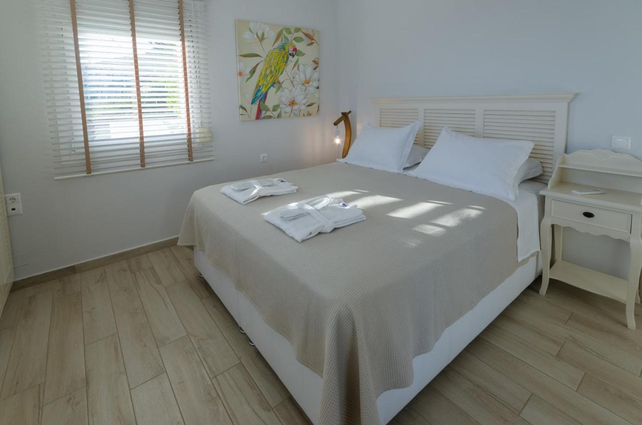 Aegean Suites Votsi  Eksteriør billede