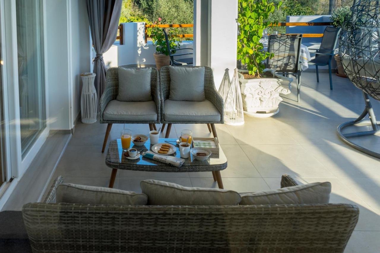 Aegean Suites Votsi  Eksteriør billede